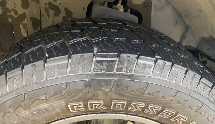 2022 Mahindra Thar LX PETROL HT 4WD AT, Petrol, Automatic, 34,063 km, Right Front Tyre Tread