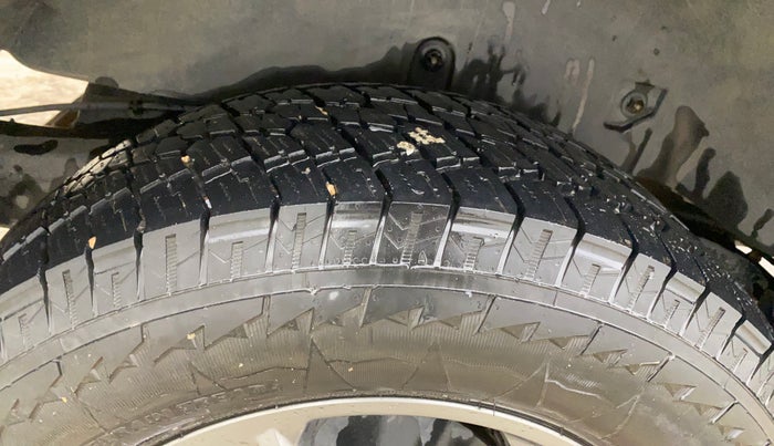 2022 Mahindra Thar LX PETROL HT 4WD AT, Petrol, Automatic, 34,063 km, Right Rear Tyre Tread