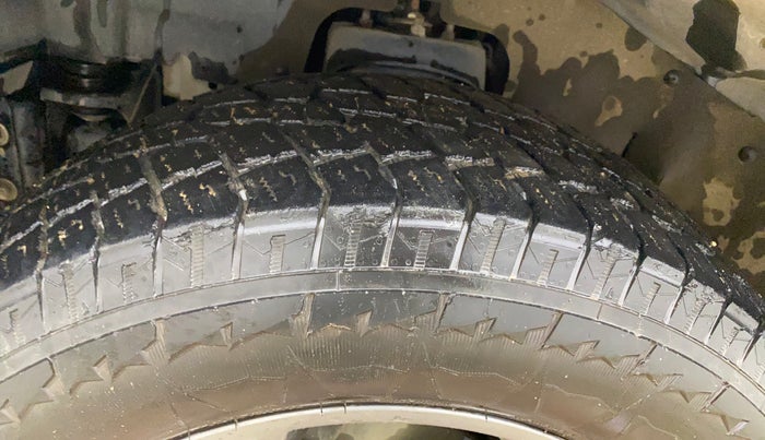 2022 Mahindra Thar LX PETROL HT 4WD AT, Petrol, Automatic, 34,063 km, Left Front Tyre Tread