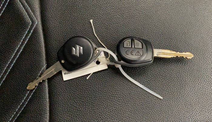 2018 Maruti Swift VXI, Petrol, Manual, 58,526 km, Key Close Up