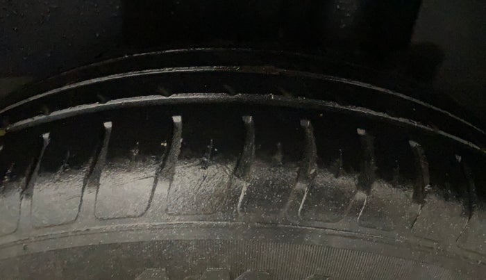 2018 Maruti Swift VXI, Petrol, Manual, 58,526 km, Left Rear Tyre Tread