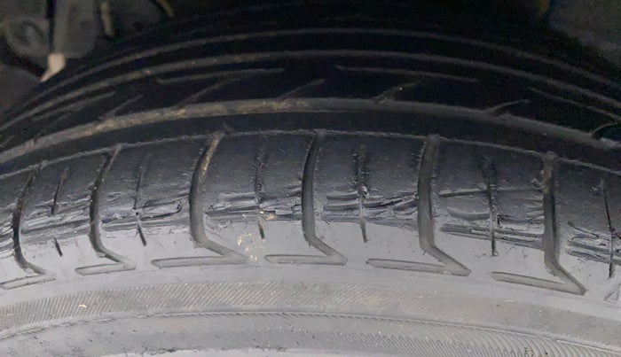 2014 Hyundai Xcent S 1.1 CRDI (O), Diesel, Manual, 89,338 km, Right Rear Tyre Tread