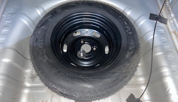 2019 Renault Kwid RXT 0.8 (O), Petrol, Manual, 39,628 km, Spare Tyre