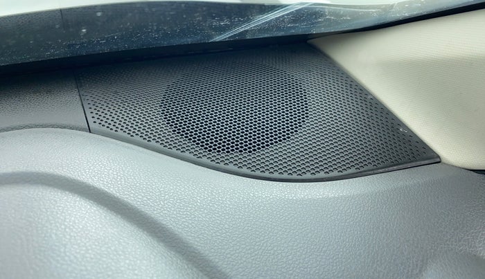 2018 Renault Kwid RXT 1.0 EASY-R AT OPTION, CNG, Automatic, 25,938 km, Speaker