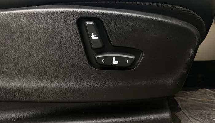 2022 MG HECTOR SHARP 1.5 PETROL CVT, Petrol, Automatic, 56,667 km, Driver Side Adjustment Panel
