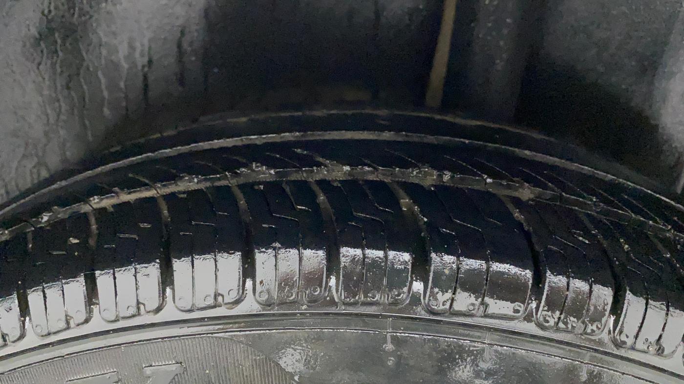 2011 Maruti Swift VDI, Diesel, Manual, 83,508 km, Left Rear Tyre Tread