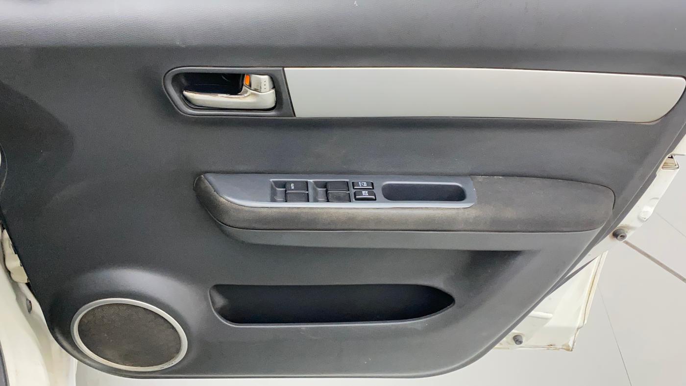 2011 Maruti Swift VDI, Diesel, Manual, 83,508 km, Driver Side Door Panels Control