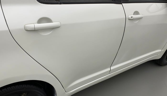 2011 Maruti Swift VDI, Diesel, Manual, 83,508 km, Right rear door - Slightly rusted