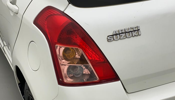 2011 Maruti Swift VDI, Diesel, Manual, 83,508 km, Left tail light - Minor damage