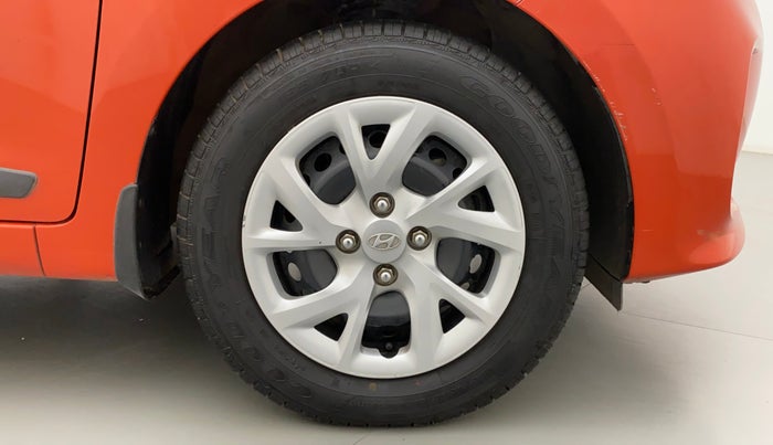 2018 Hyundai Grand i10 MAGNA 1.2 KAPPA VTVT, Petrol, Manual, 40,593 km, Right Front Wheel