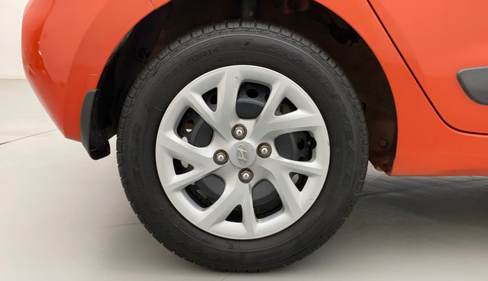 2018 Hyundai Grand i10 MAGNA 1.2 KAPPA VTVT, Petrol, Manual, 40,593 km, Right Rear Wheel