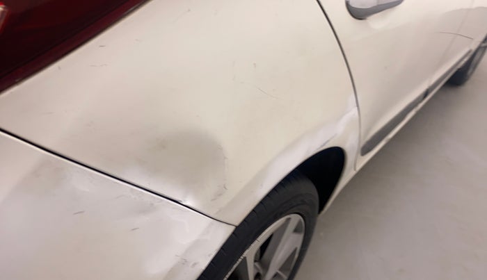 2016 Hyundai Elite i20 ASTA 1.2 (O), Petrol, Manual, 40,143 km, Right quarter panel - Slightly dented