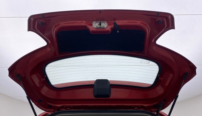 2017 Mahindra KUV 100 NXT K8 D 6 STR, Diesel, Manual, 97,352 km, Boot Door Open