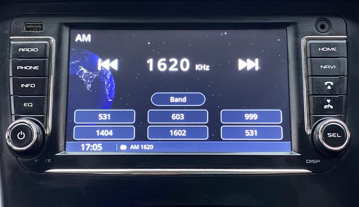 2017 Mahindra KUV 100 NXT K8 D 6 STR, Diesel, Manual, 97,352 km, Infotainment System