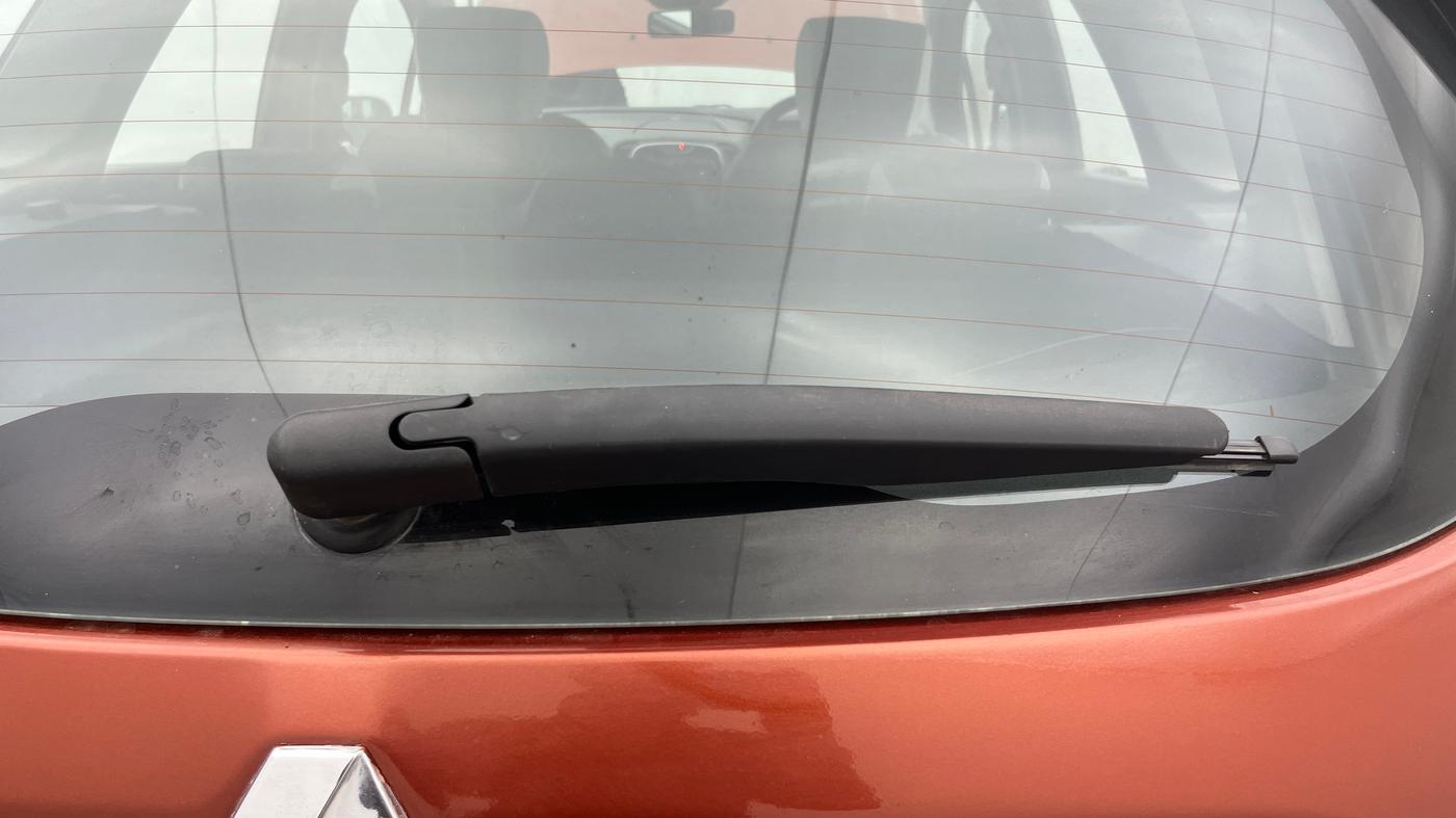2017 Renault Captur PLATINE DIESEL , Diesel, Manual, 1,02,482 km, Rear Wiper