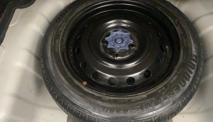 2014 Hyundai Xcent SX AT 1.2 (O), Petrol, Automatic, 1,09,489 km, Spare Tyre