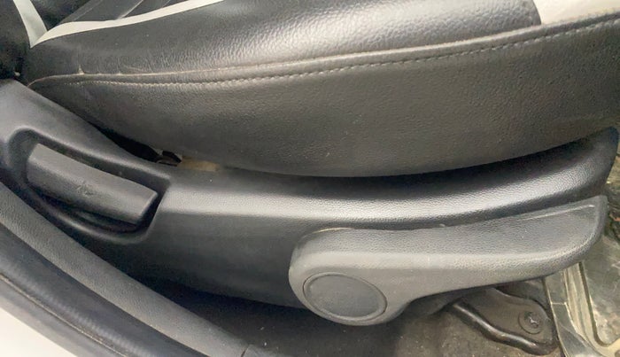 2014 Hyundai Xcent SX AT 1.2 (O), Petrol, Automatic, 1,09,489 km, Driver Side Adjustment Panel