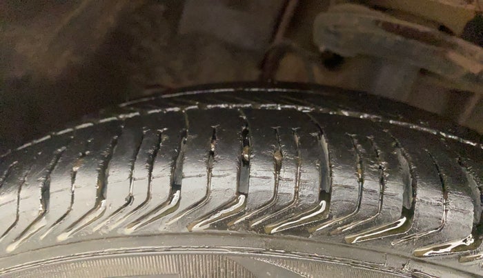 2017 Tata Tiago XZ PETROL, CNG, Manual, 65,412 km, Left Front Tyre Tread