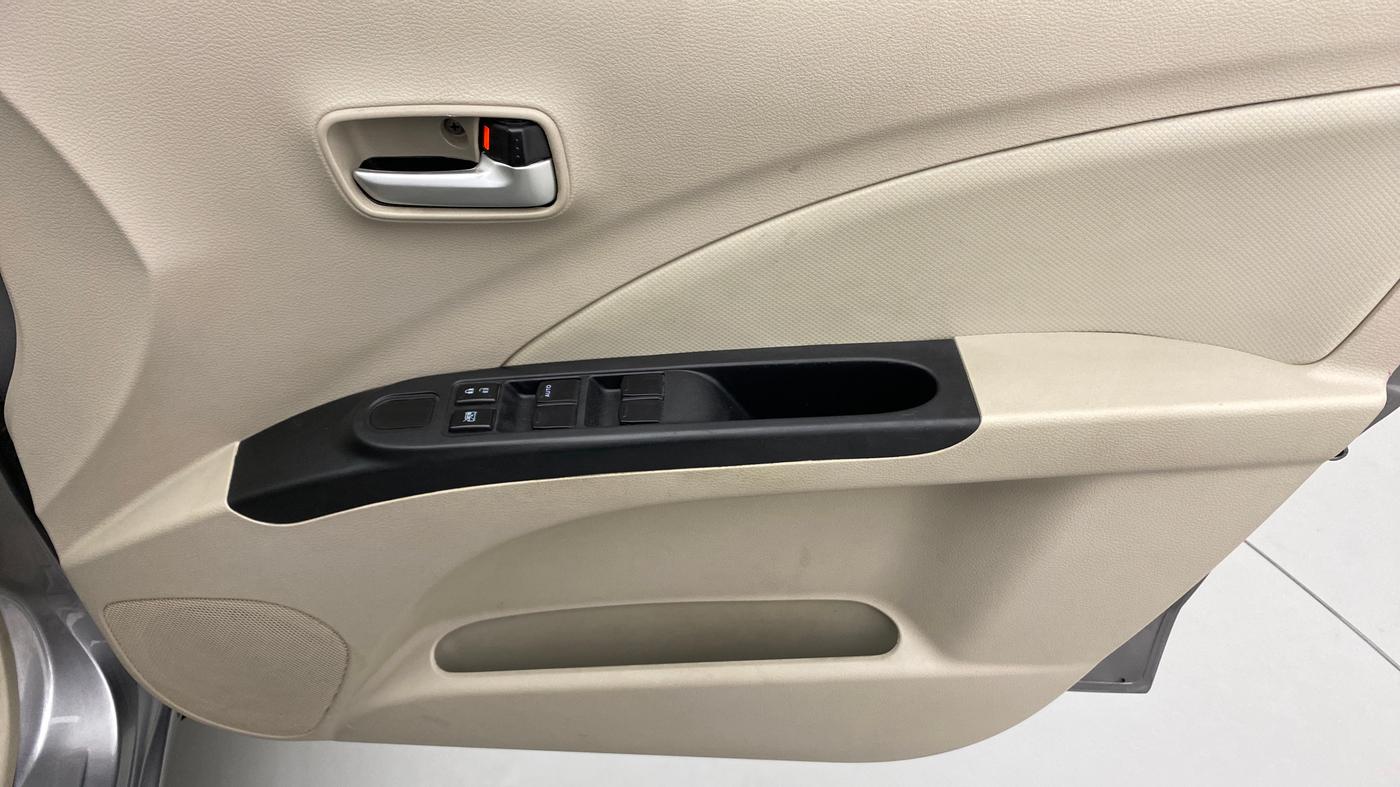 2019 Maruti Celerio VXI d, Petrol, Manual, 49,901 km, Driver Side Door Panels Control