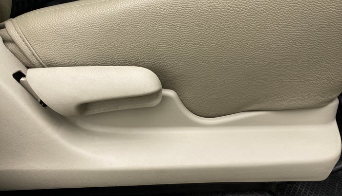 2019 Maruti Celerio VXI d, Petrol, Manual, 49,901 km, Driver Side Adjustment Panel