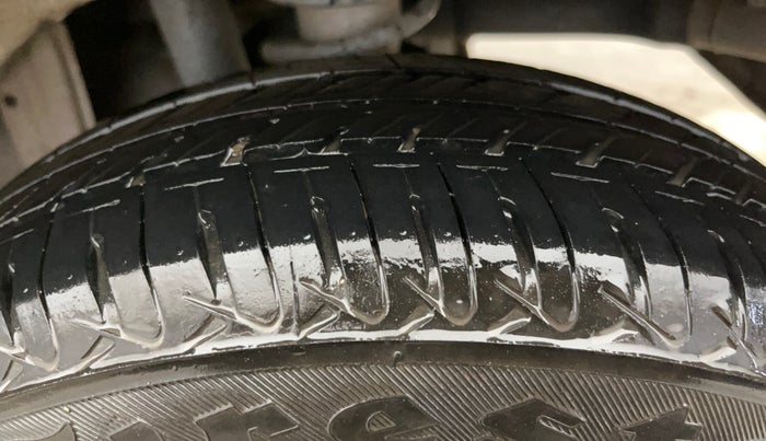 2014 Maruti Alto K10 VXI AMT, Petrol, Automatic, 84,734 km, Left Rear Tyre Tread