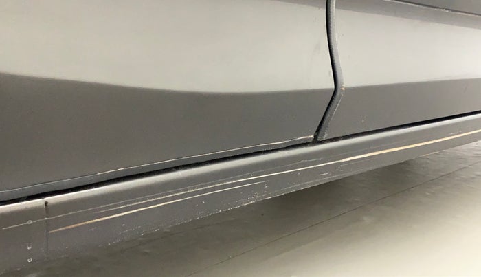 2018 Honda Amaze 1.2L I-VTEC S, CNG, Manual, 98,215 km, Right running board - Minor scratches