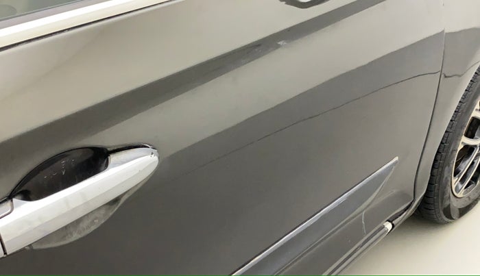 2018 Honda Amaze 1.2L I-VTEC S, CNG, Manual, 98,215 km, Driver-side door - Minor scratches
