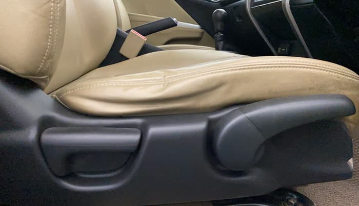 2017 Honda City 1.5L I-VTEC VX, Petrol, Manual, 36,460 km, Driver Side Adjustment Panel