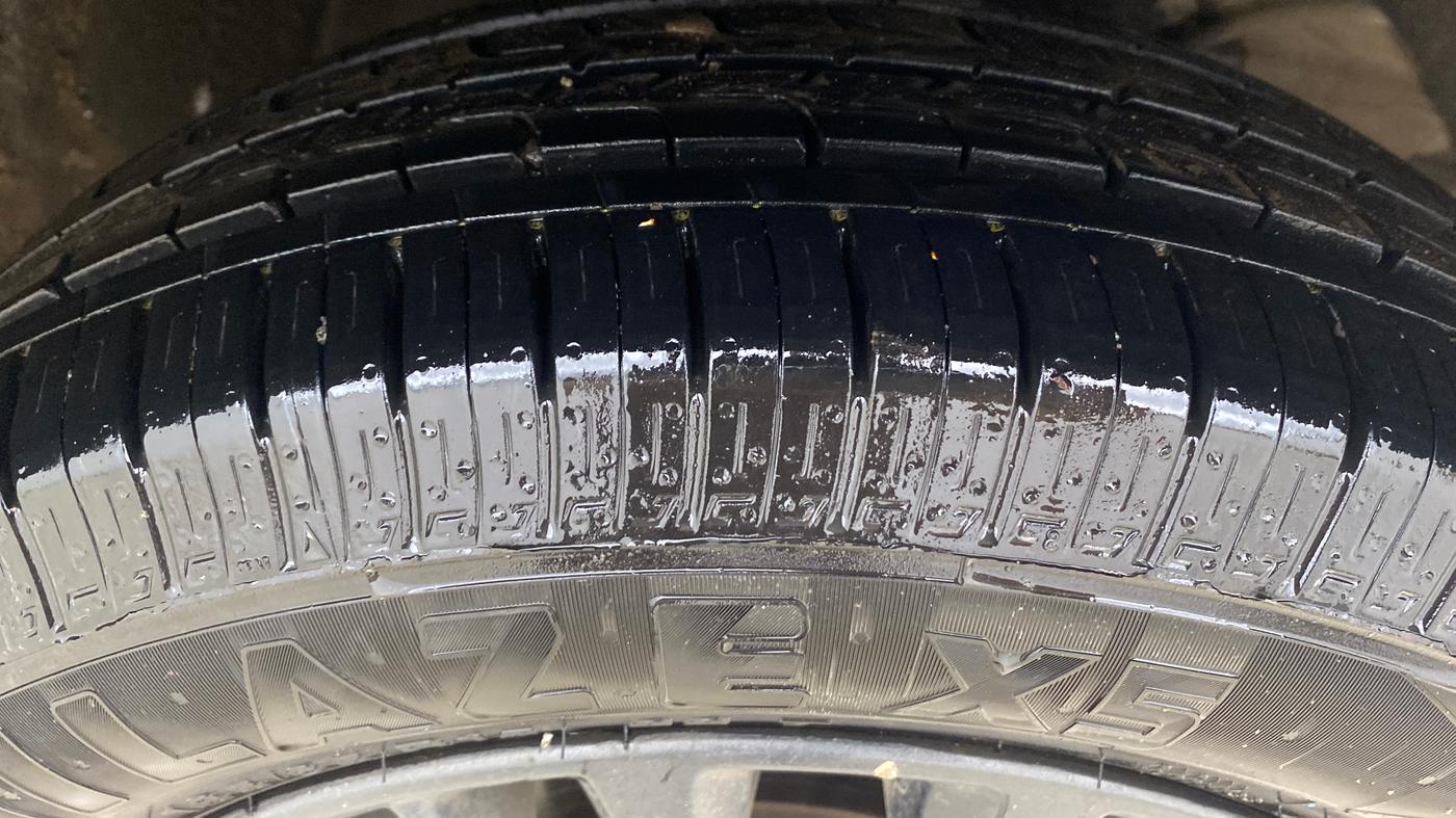 2021 Maruti XL6 ALPHA MT, Petrol, Manual, 38,375 km, Right Front Tyre Tread