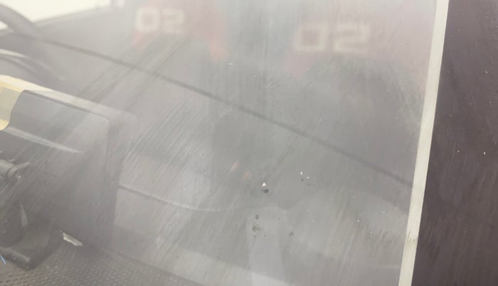 2017 Renault Kwid RXT 1.0, Petrol, Manual, 36,529 km, Front windshield - Minor spot on windshield