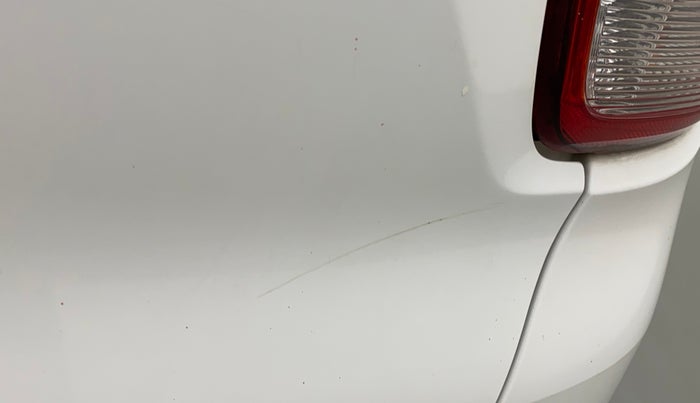 2017 Renault Kwid RXT 1.0, Petrol, Manual, 36,529 km, Dicky (Boot door) - Minor scratches