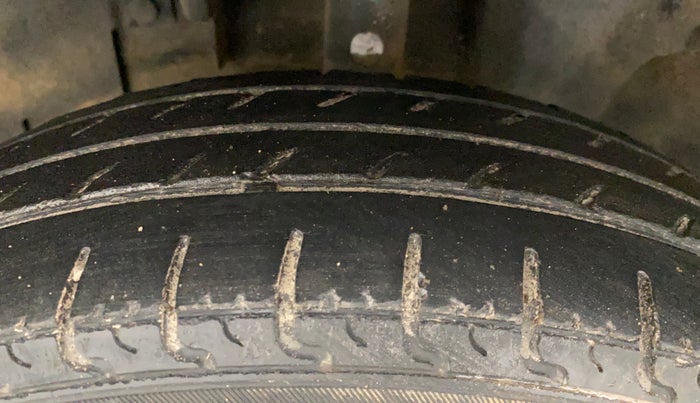 2017 Renault Kwid RXT 1.0, Petrol, Manual, 36,529 km, Left Front Tyre Tread