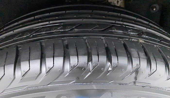 2017 Hyundai Tucson 4WD AT GLS DIESEL, Diesel, Automatic, 72,884 km, Left Rear Tyre Tread