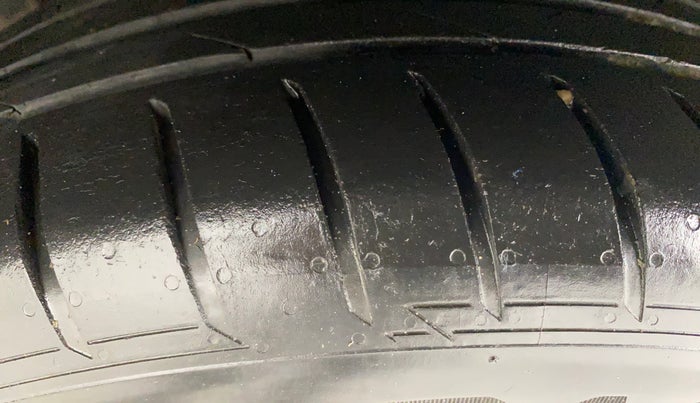 2018 Ford FREESTYLE TITANIUM 1.2 PETROL, Petrol, Manual, 88,346 km, Left Rear Tyre Tread