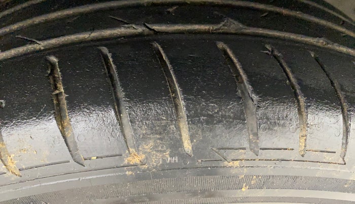 2018 Ford FREESTYLE TITANIUM 1.2 PETROL, Petrol, Manual, 88,346 km, Right Front Tyre Tread