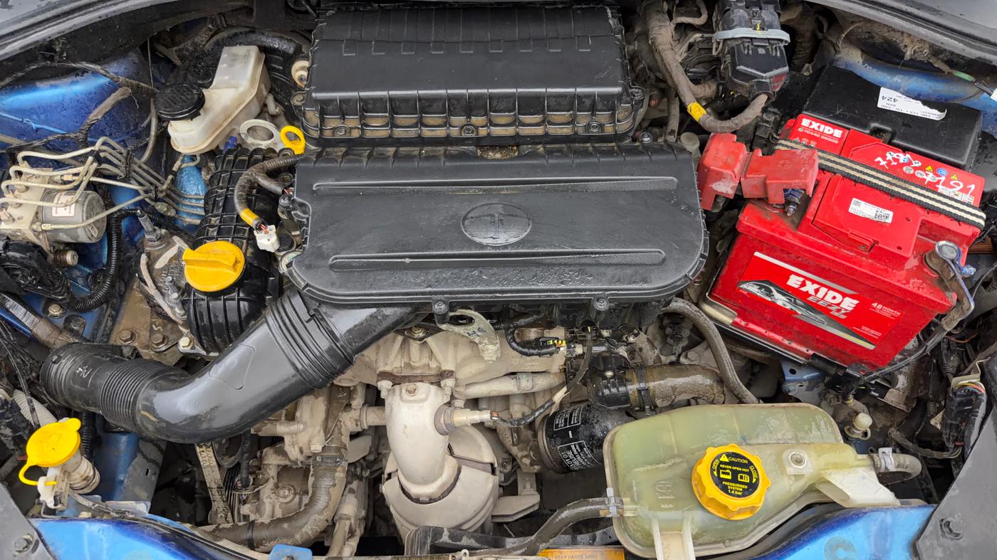 2024 Tata Tiago  XZA Plus CNG, CNG, Automatic, 33,815 km, Engine View