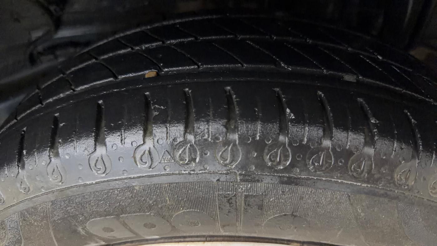 2024 Tata Tiago  XZA Plus CNG, CNG, Automatic, 33,815 km, Left Rear Tyre Tread