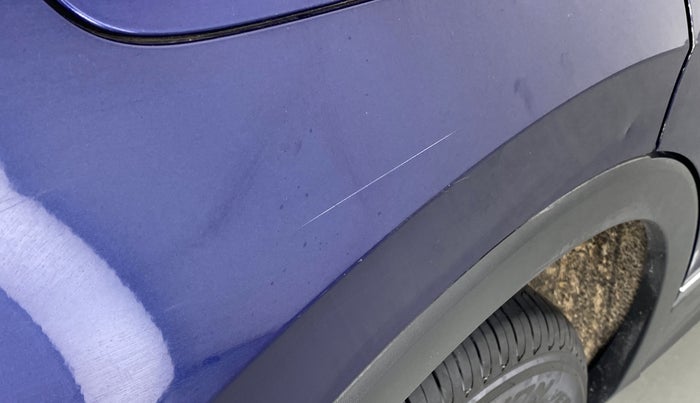 2018 Volkswagen TIGUAN HIGHLINE A/T, Diesel, Automatic, 88,907 km, Right quarter panel - Minor scratches