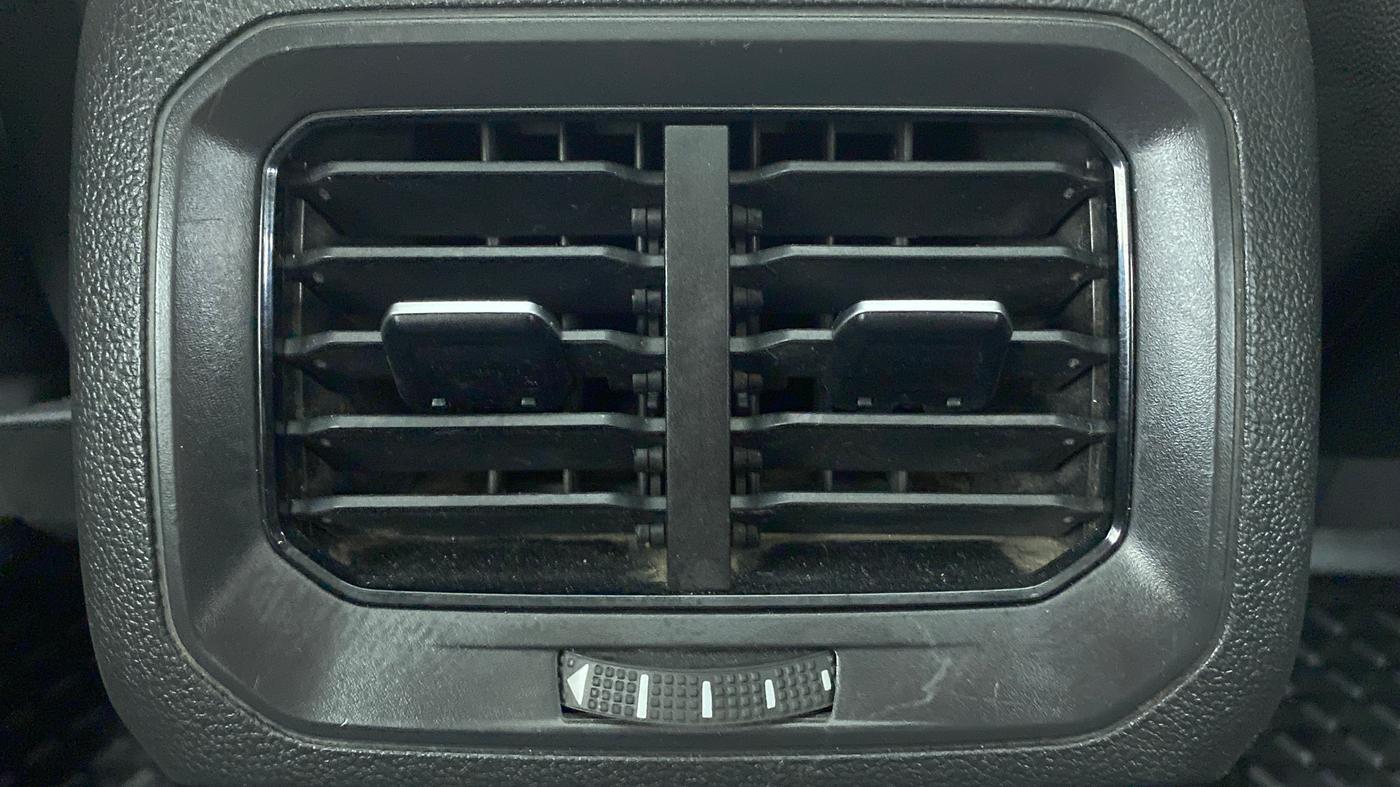 2018 Volkswagen TIGUAN HIGHLINE A/T, Diesel, Automatic, 88,907 km, Rear AC Vents