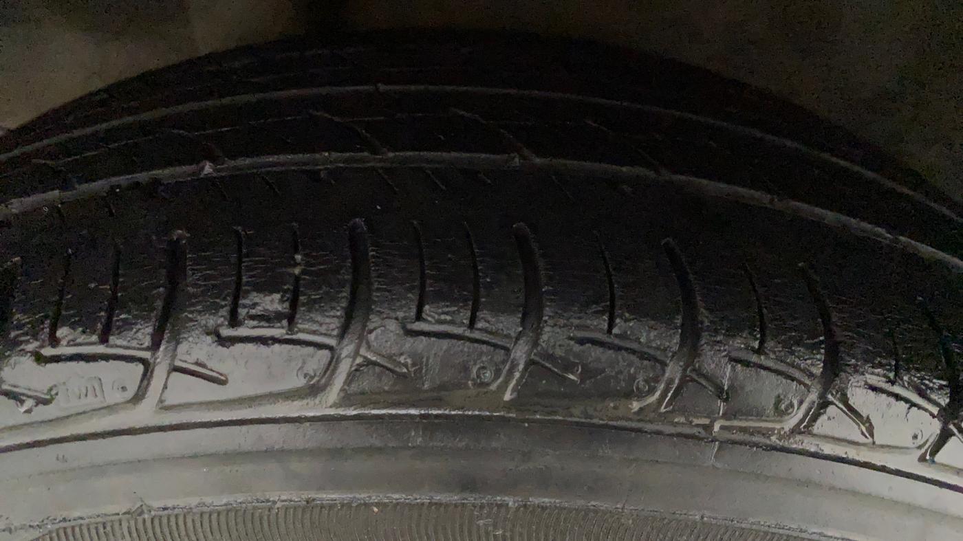 2014 Honda Brio VX AT, Petrol, Automatic, 56,552 km, Left Front Tyre Tread