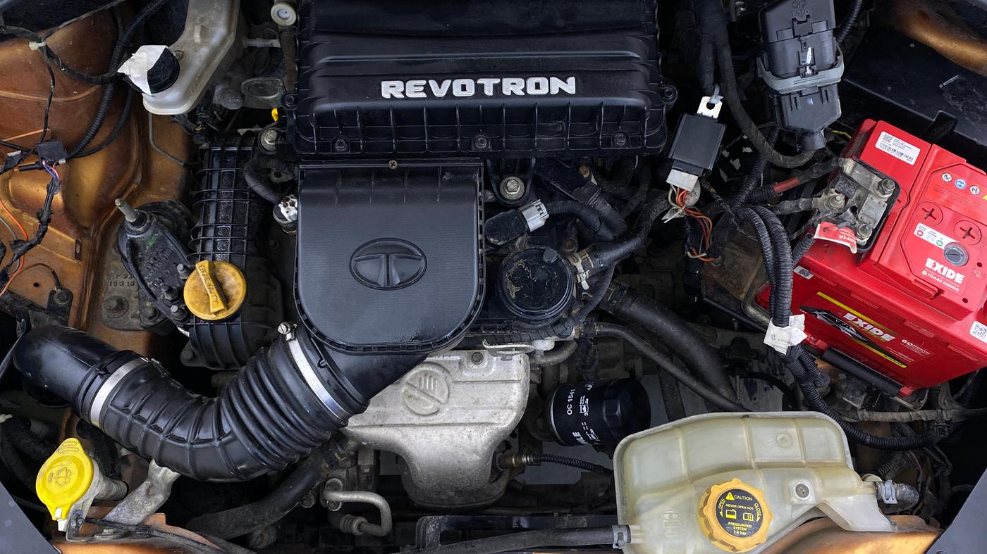 2016 Tata Tiago XT PETROL, Petrol, Manual, 89,738 km, Engine View
