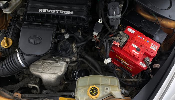 2016 Tata Tiago XT PETROL, Petrol, Manual, 89,738 km, Engine View - Left