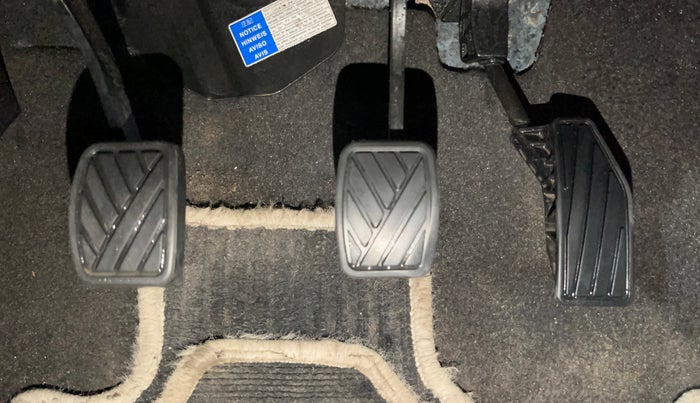 2019 Maruti Swift VXI, Petrol, Manual, 39,125 km, Pedals