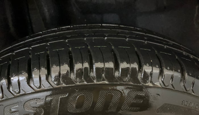 2019 Maruti Swift VXI, Petrol, Manual, 39,125 km, Right Rear Tyre Tread