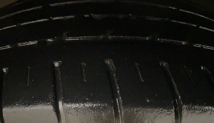 2019 KIA SELTOS GTX 1.4 PETROL, Petrol, Manual, 28,230 km, Left Front Tyre Tread