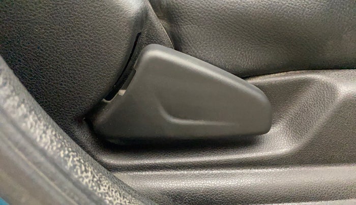 2021 Renault Kwid RXT 1.0 AMT (O), Petrol, Automatic, 43,858 km, Driver Side Adjustment Panel