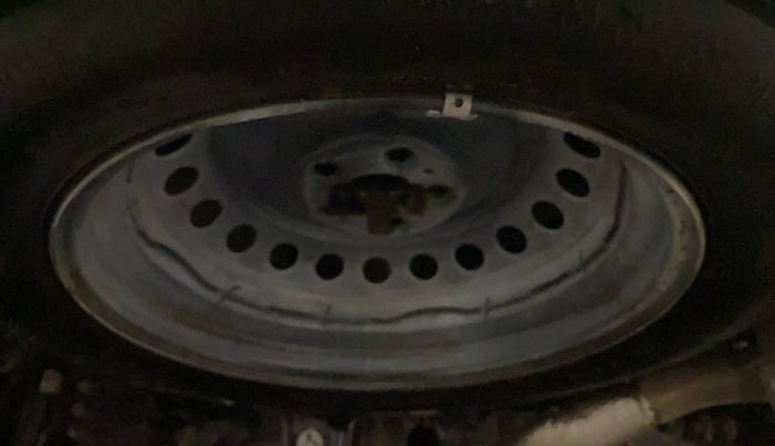 2021 Mahindra XUV700 AX 7 P AT 7 STR, Petrol, Automatic, 60,237 km, Spare Tyre