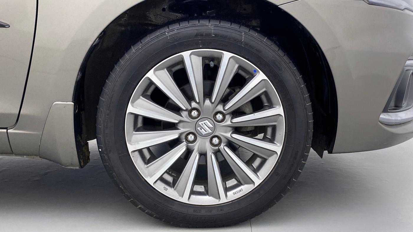 2020 Maruti Ciaz ALPHA 1.5 MT VTVT SHVS, Petrol, Manual, 86,290 km, Right Front Wheel