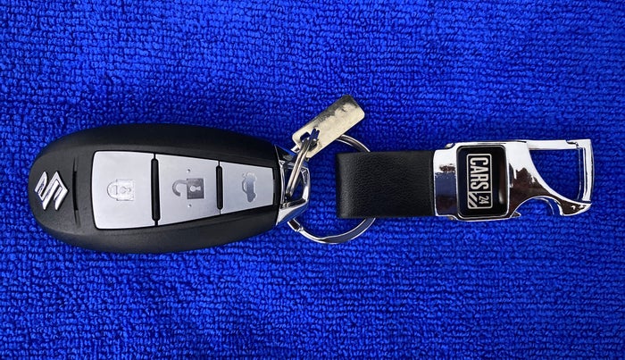 2020 Maruti Ciaz ALPHA 1.5 MT VTVT SHVS, Petrol, Manual, 86,290 km, Key Close Up