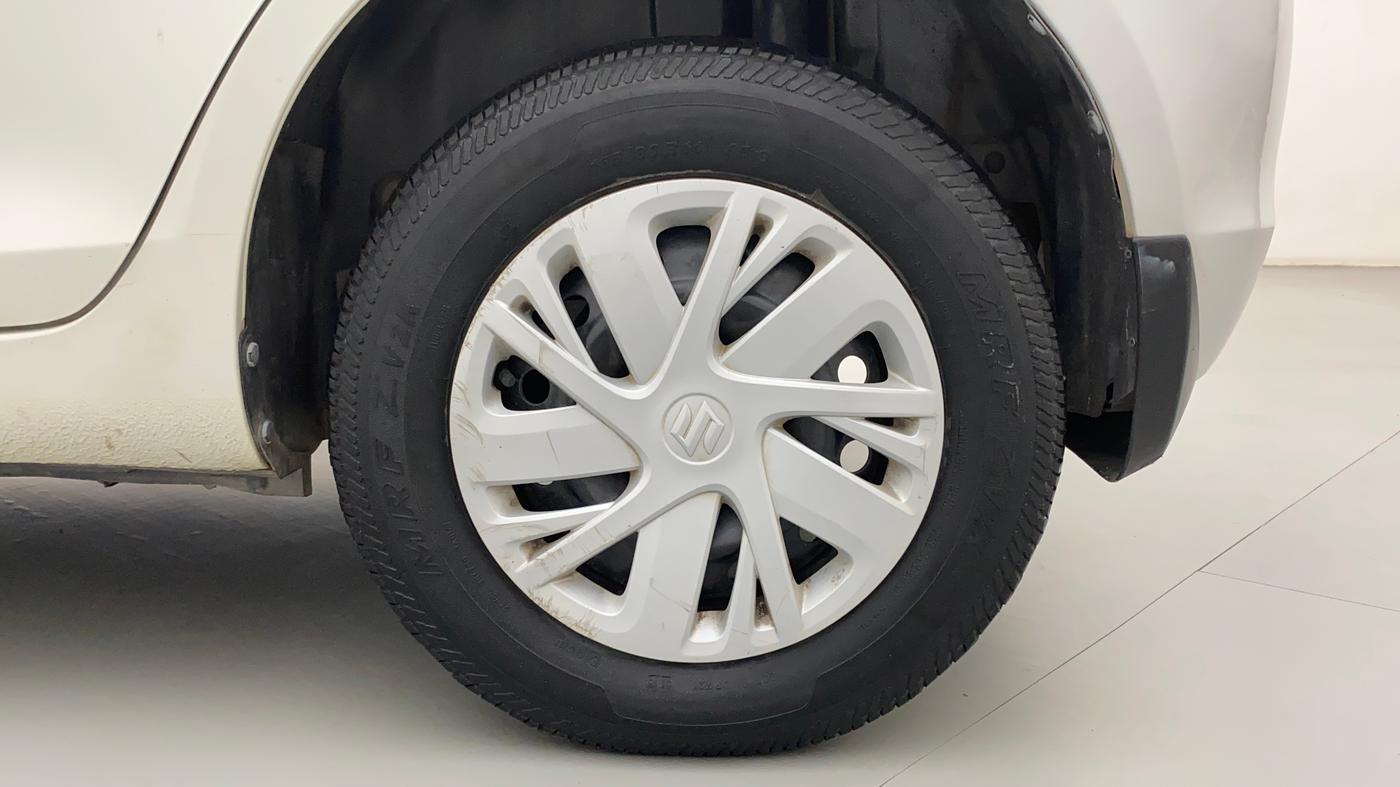 2016 Maruti Swift VXI, Petrol, Manual, 65,555 km, Left Rear Wheel